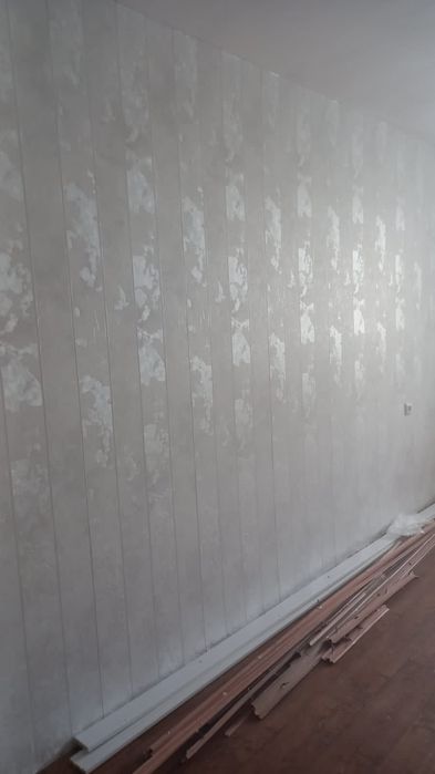 Клеим обои,ремонт