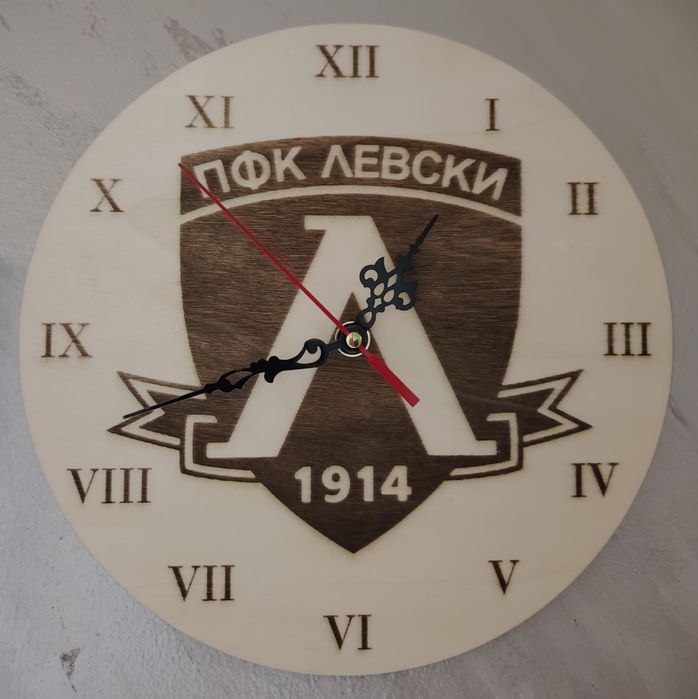 Гравирани часовници с изцяло Ваш проект