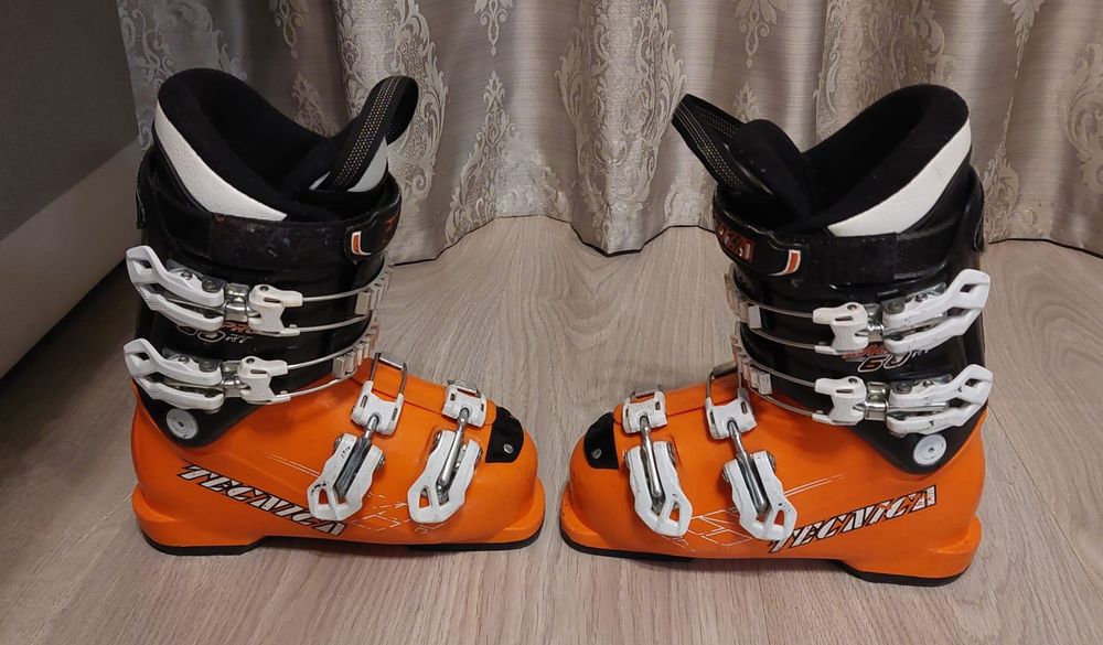 Clăpari copii mărimea 33 TECNICA Race Pro 60 RT