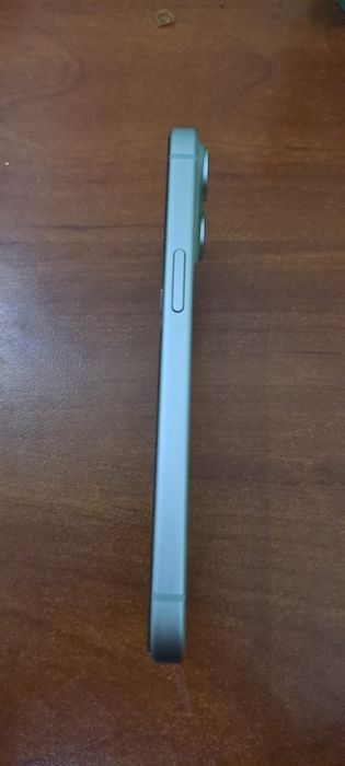 IPhone 15 green 256 gb