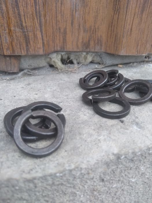 Болт м.5.8. И  шайба