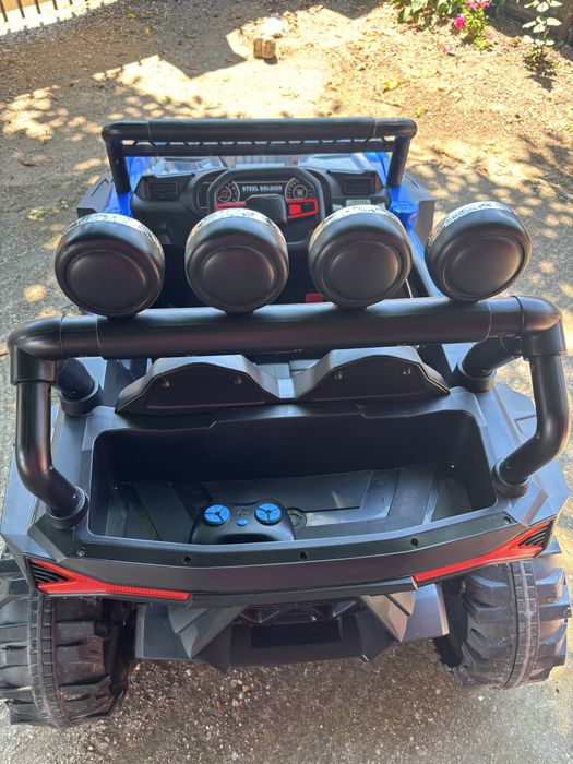 Vand masina electrica 4X4