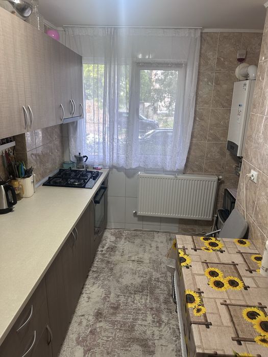 Vand apartament 2 camere micro 13