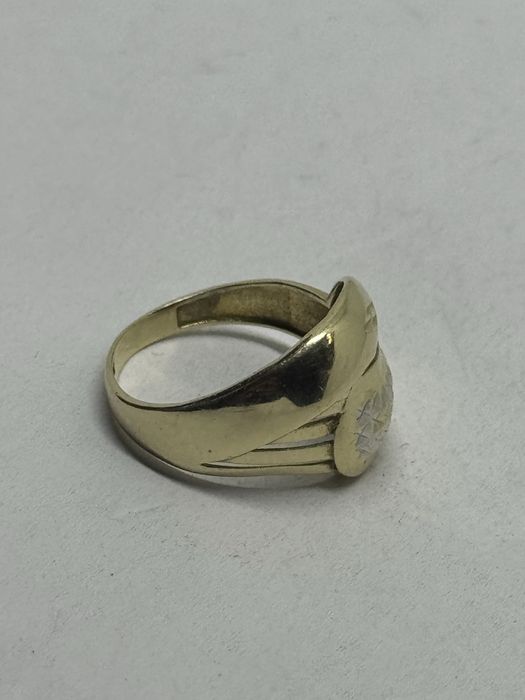 дамски златен пръстен 2.44гр 14к 585