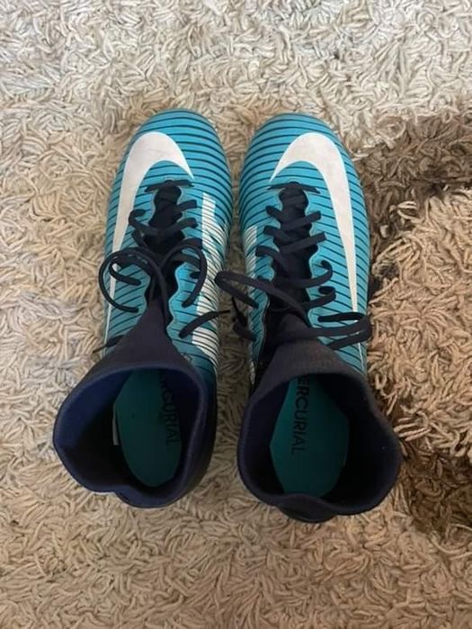 Vând ghete de fotbal nike jr mercurial superfly v df fg