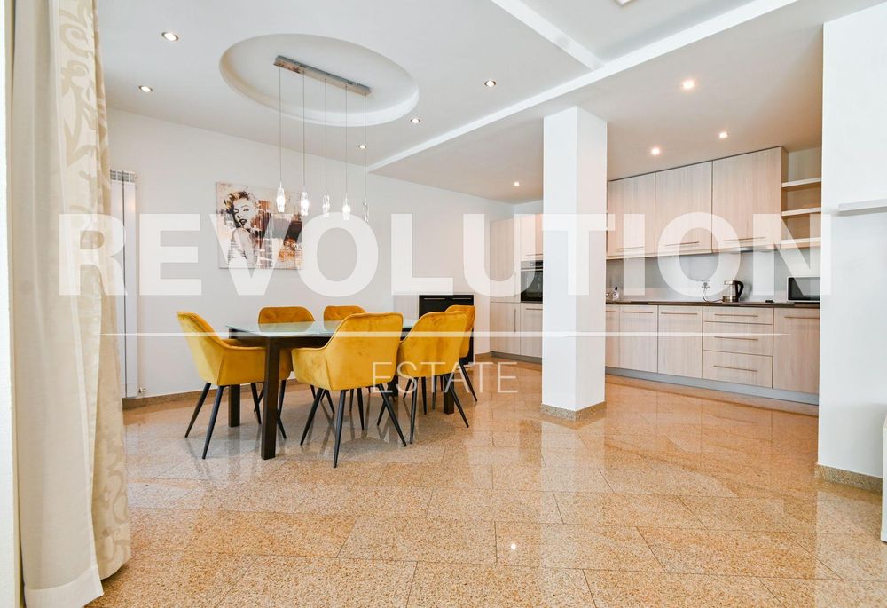 Дава се под наем Четиристаен апартамент в София, Лозенец - 202 кв.м за 2300 € - Снимка #5