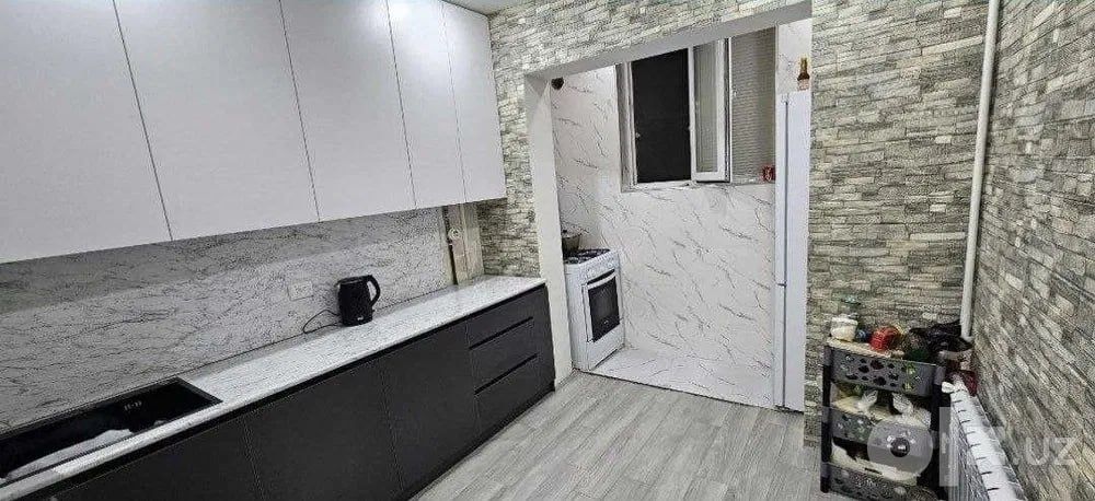 Срочно! Квартира 60м2 на Бабура! 2/1/9