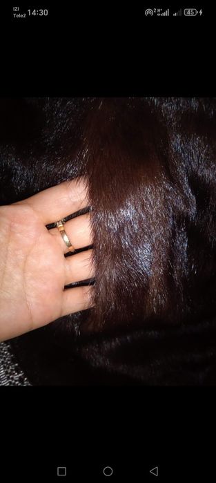 Продам шубу женскую