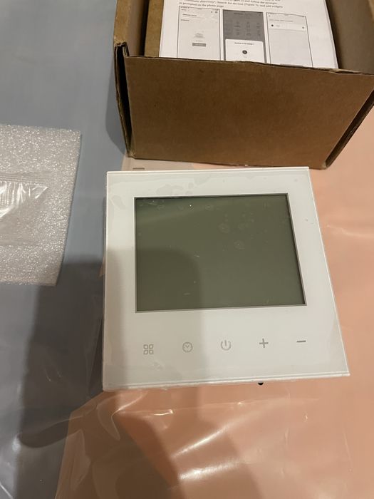 Vand termostat digital cu ecran tactil