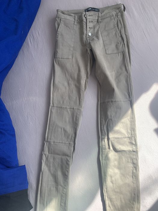 Pantaloni și blugi mărimea xs