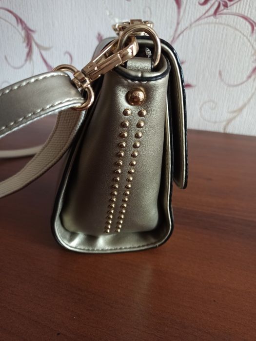 Сумка женская с ремешком