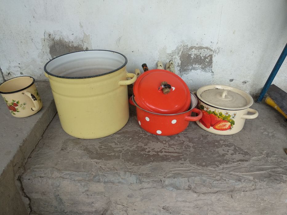Продается посуда бывшего употребления, в хорошем состоянии