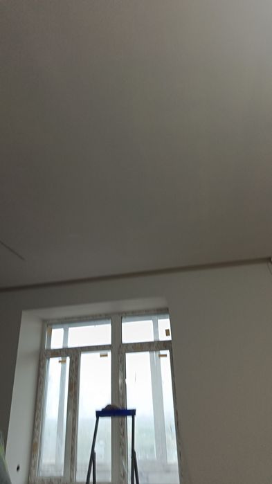 Поклейка обоев, покраска стен