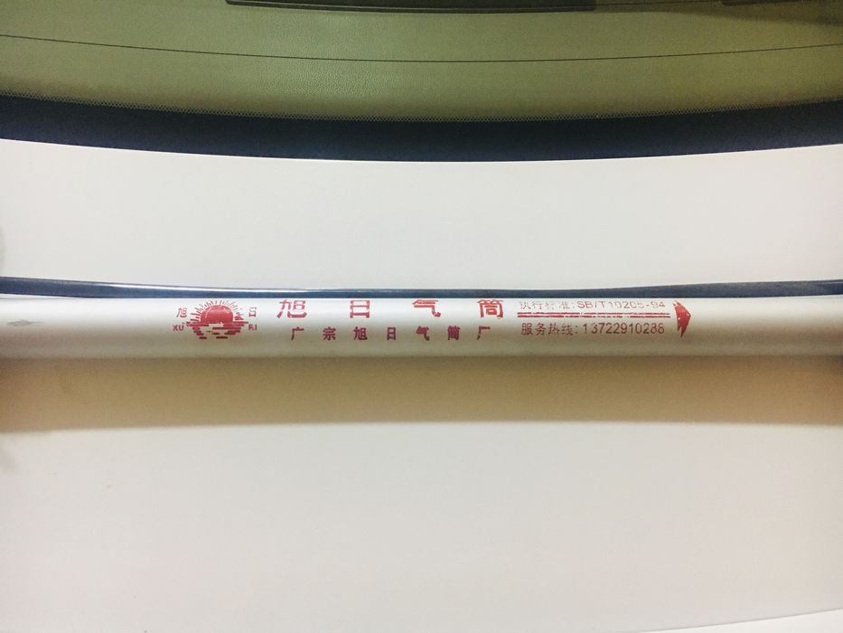 Насос ручной универсальный для туризма, детского транспорта+фонарик