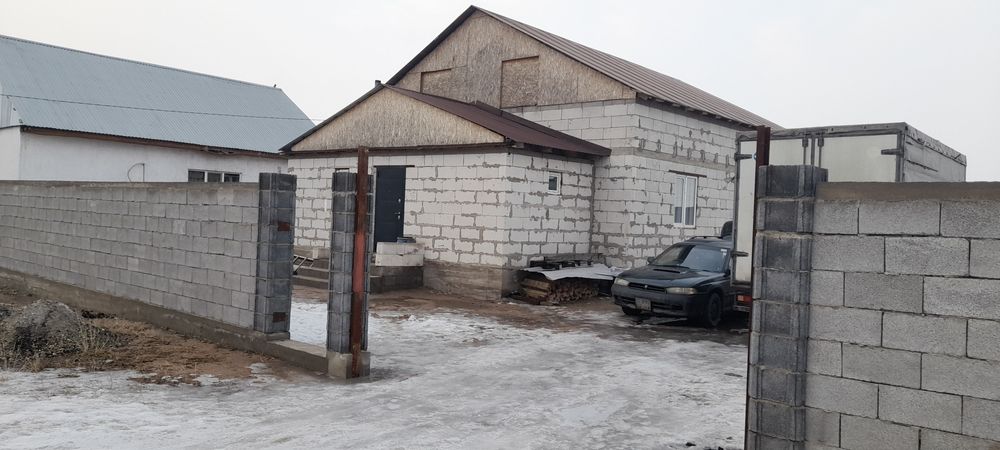 Продам дом  свет , вода  есть