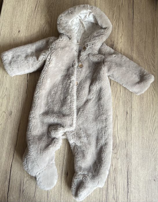 Combinezon Zara cu efect de blana marimea 62, 1-3 luni