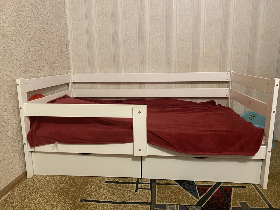 Продам кровать