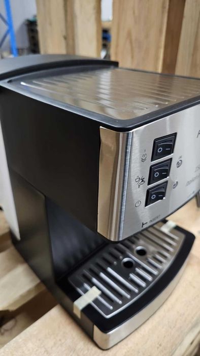 Еспресо кафемашина Rohnson R-972