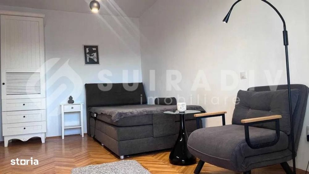 Apartament cu 3 camere, parcare, bloc cu lift- Piata Cipariu — fotografia 1