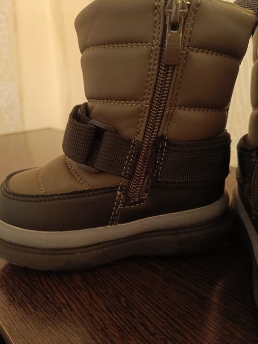 Продам сапожки детские