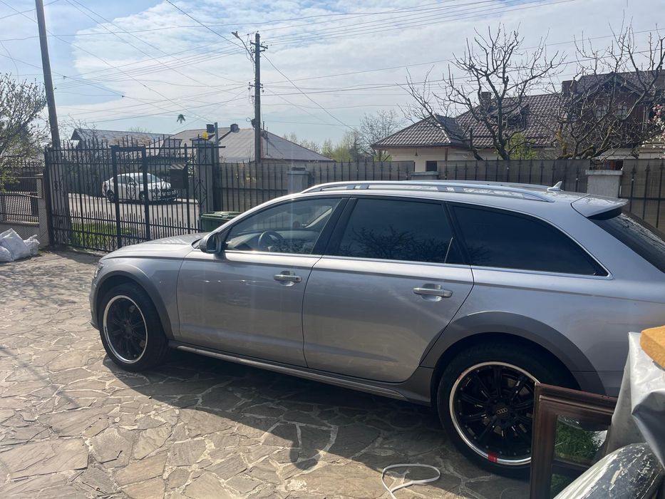 Audi A6 Allroad.