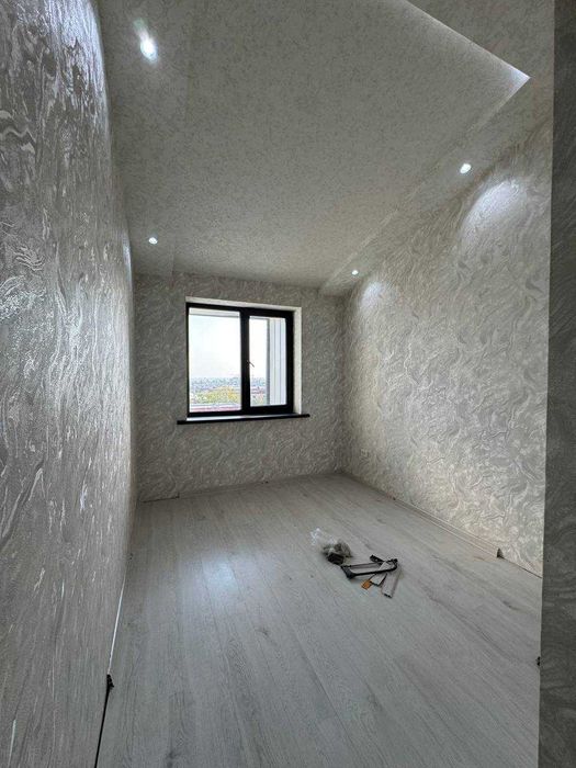 Срочно...Сергели 1 5-метрога якин 4 хона дуплекс 6+7 этаж 120квадрат