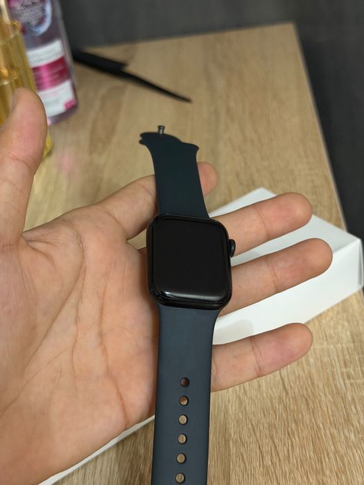 Продам apple watch se 2nd gen 40mm ИДЕАЛ