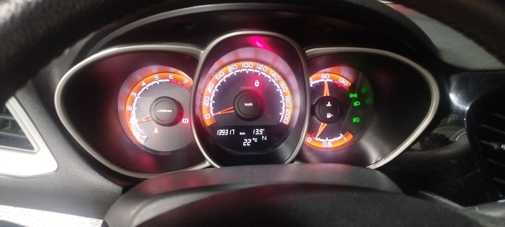 Продам Lada Vesta SW Cross 1.8 full