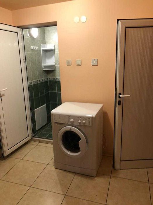 Дава под наем АТЕЛИЕ, ТАВАН, гр. София, Триъгълника