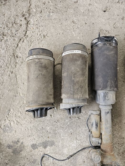 Perna aer Mercedes w251 față spate