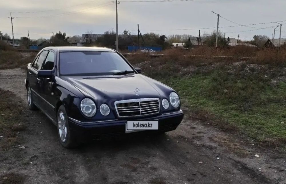 Продам машину Mercedes-Benz