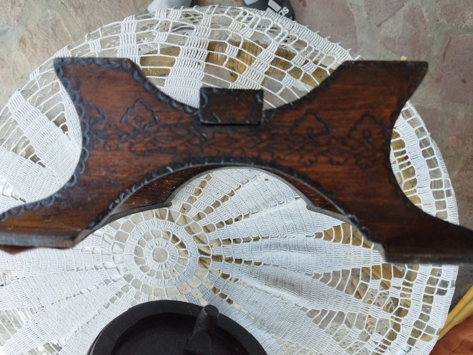 Буре дъбово със стойка