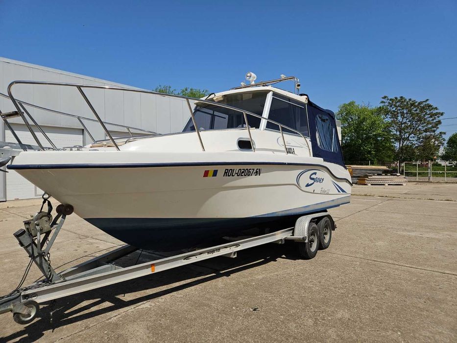 Saver Manta 22 fisher cabin 6.75 x 2.52 barca+motor+peridoc