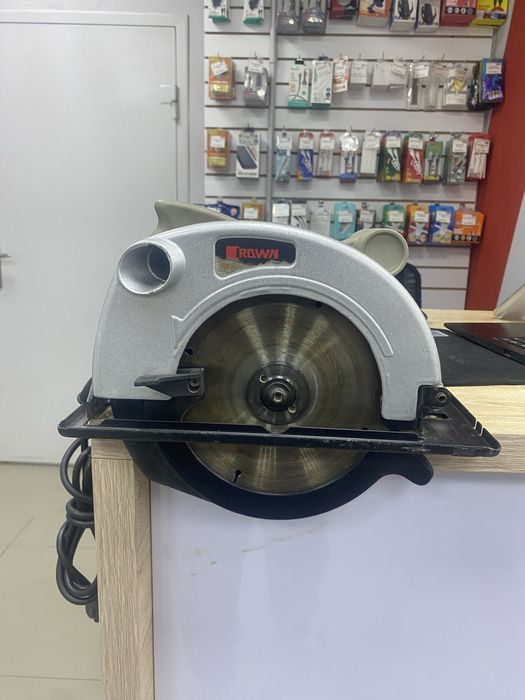 Дисковая пила Crown CT4132 TM79