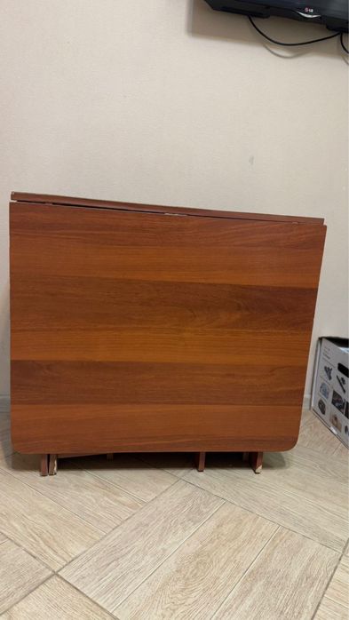 Стол 2 метр продам