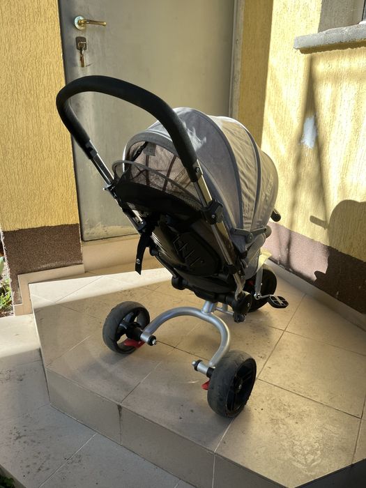 Триколка за превоз на малко дете