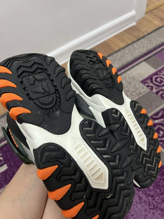 Ботинки теплые продам