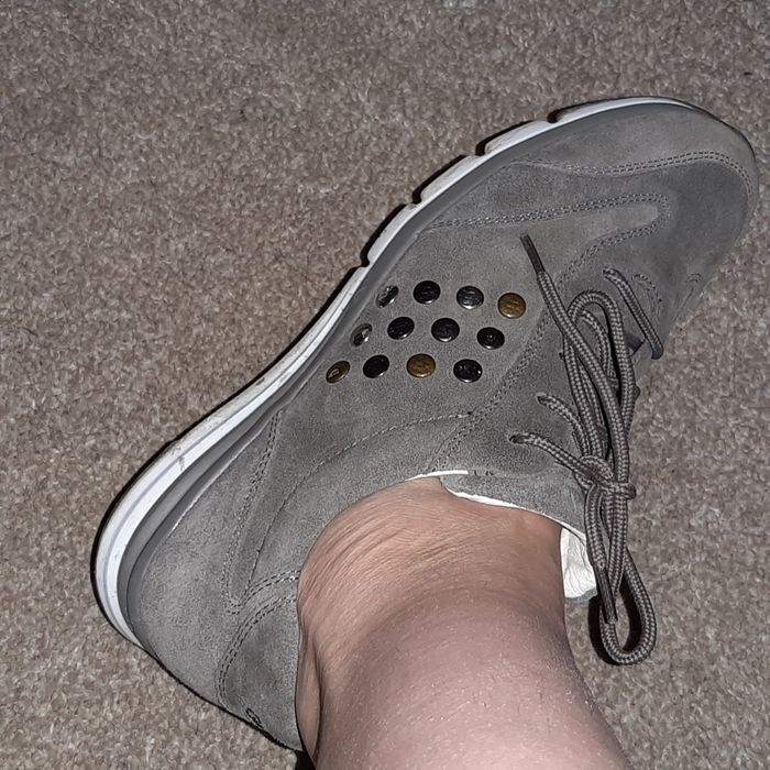 Продам ботиночки