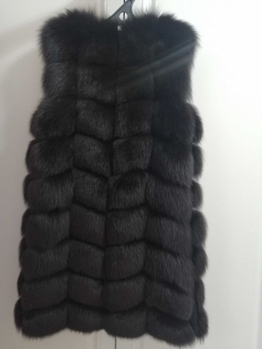 Продам жилетку песец