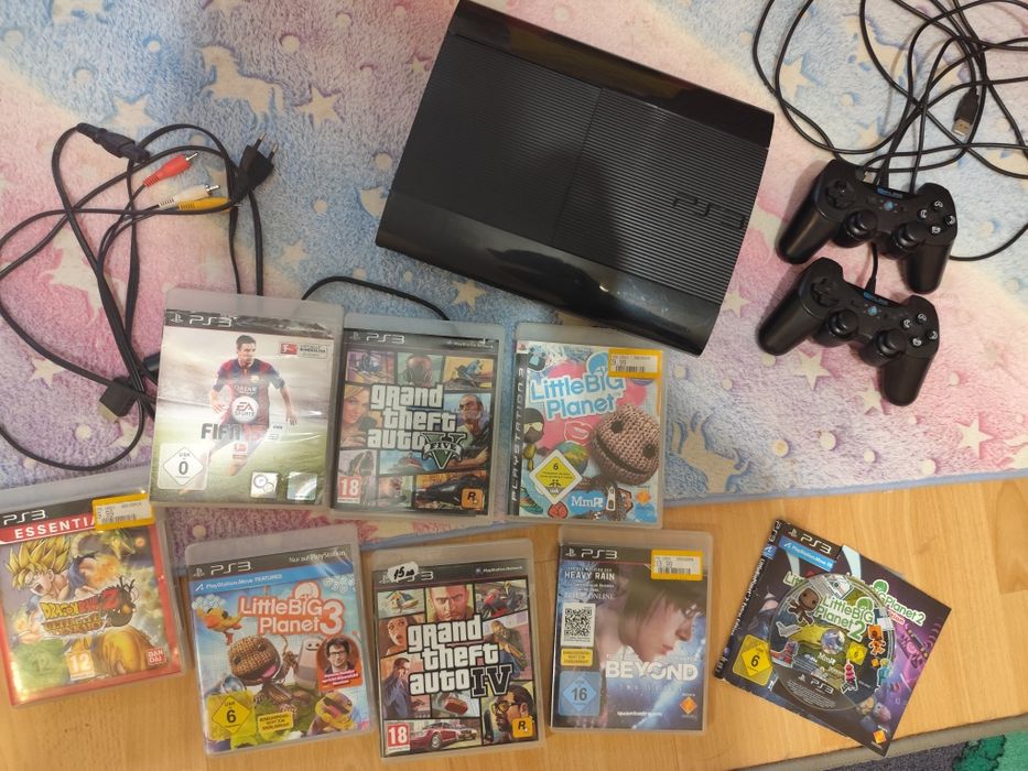 PlayStation 3 Използван малко! + 8 ИГРИ