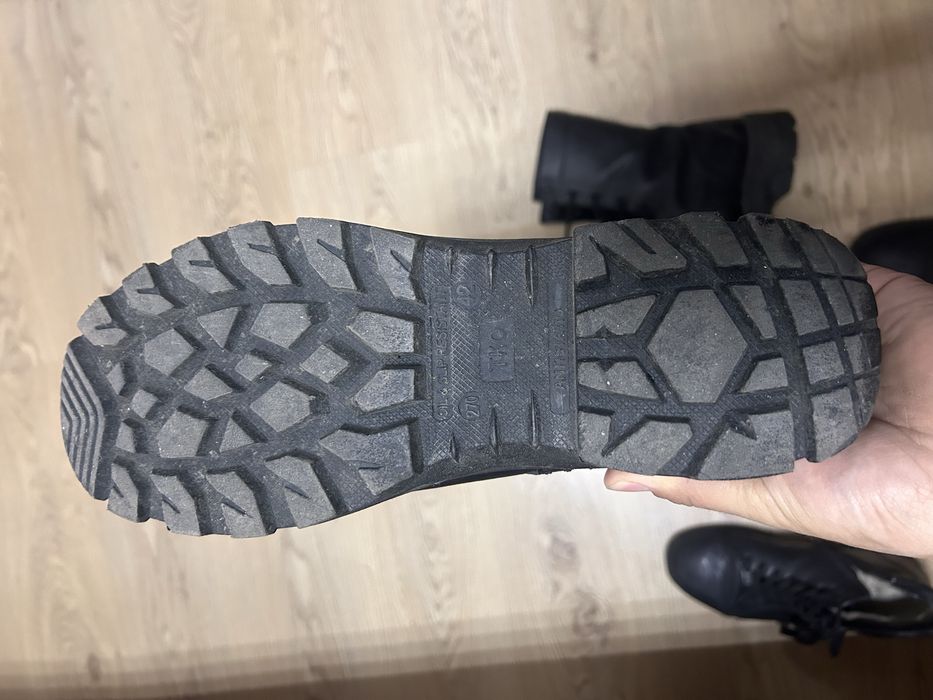 Берцы продам в хорошем состояние