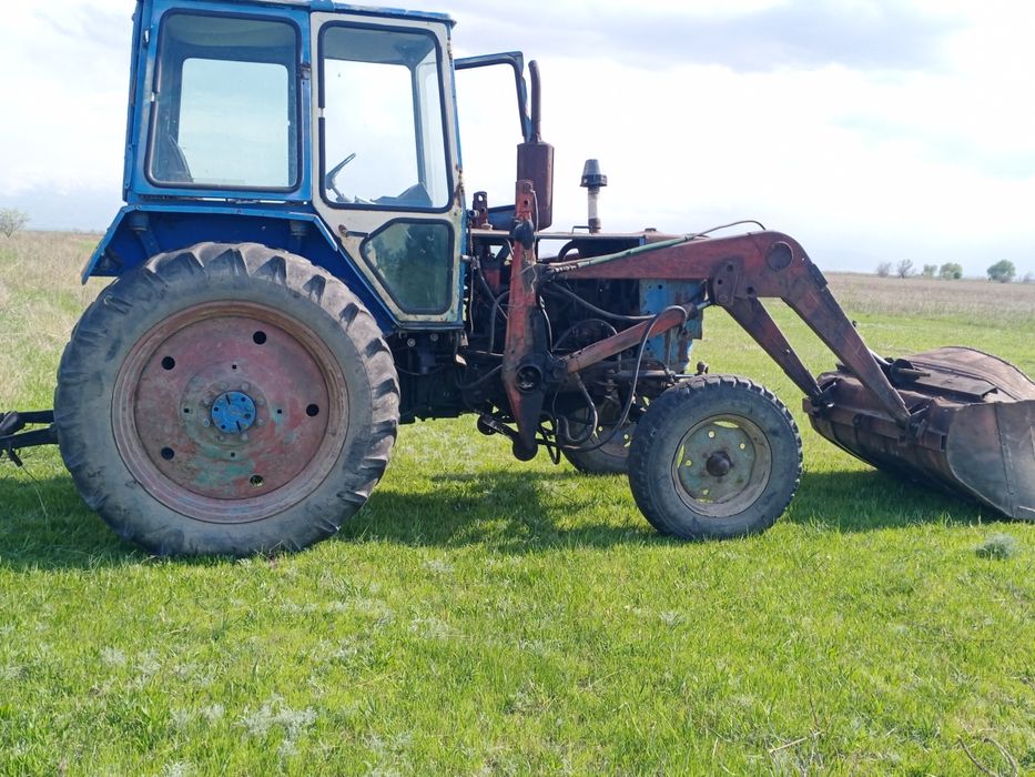 Трактор ЮМЗ с кунгом