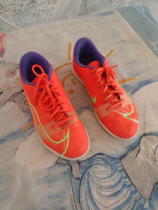 Nike Mercurial Vapor 14 Club TF 38cm