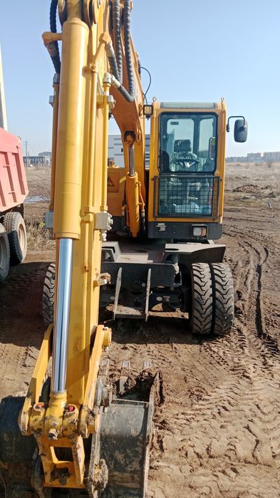 Колесный Экскаватор SDLG EA795F 2025г