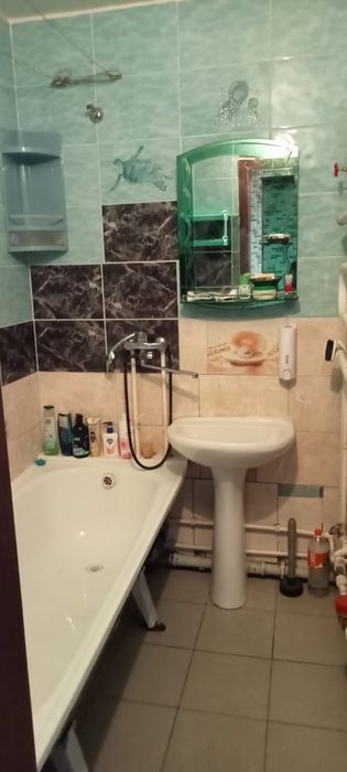 Продам 3 комн.квартиру район бензострой