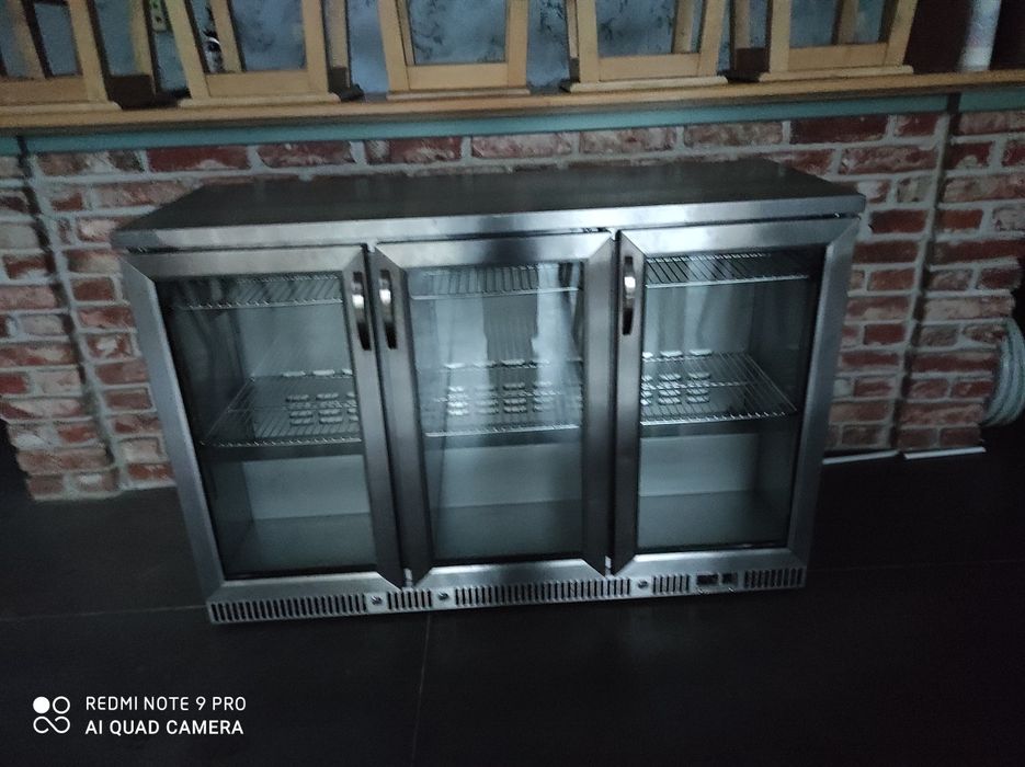 Хладилна витрина