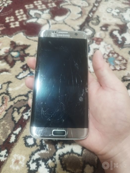 Samsung s7 edge sotiladi. holati yaxshi