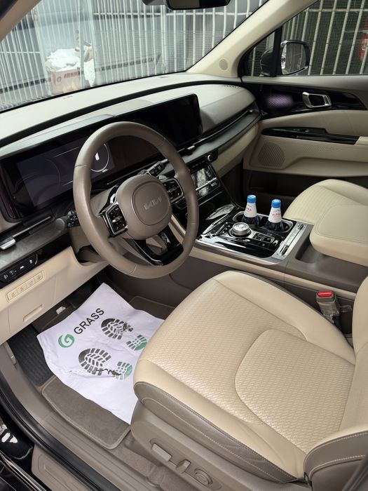 Продаю сваю машину KIA KARNIVAL