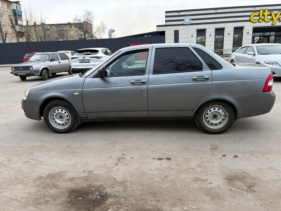 Продам Приору ,2007 год