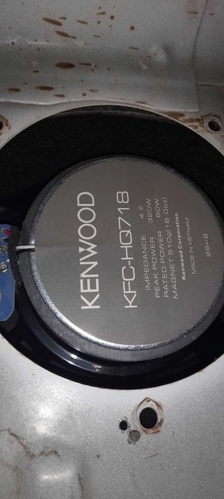 Kenwod 718 sotiladi